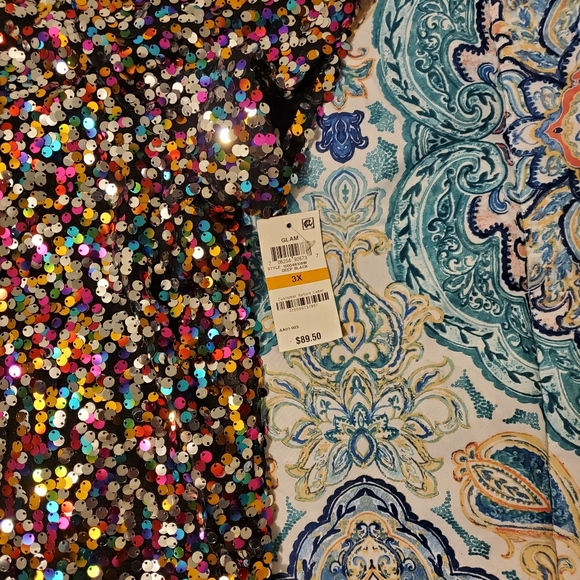 Rainbow Sequinned Tshirt - Picture 3 of 5